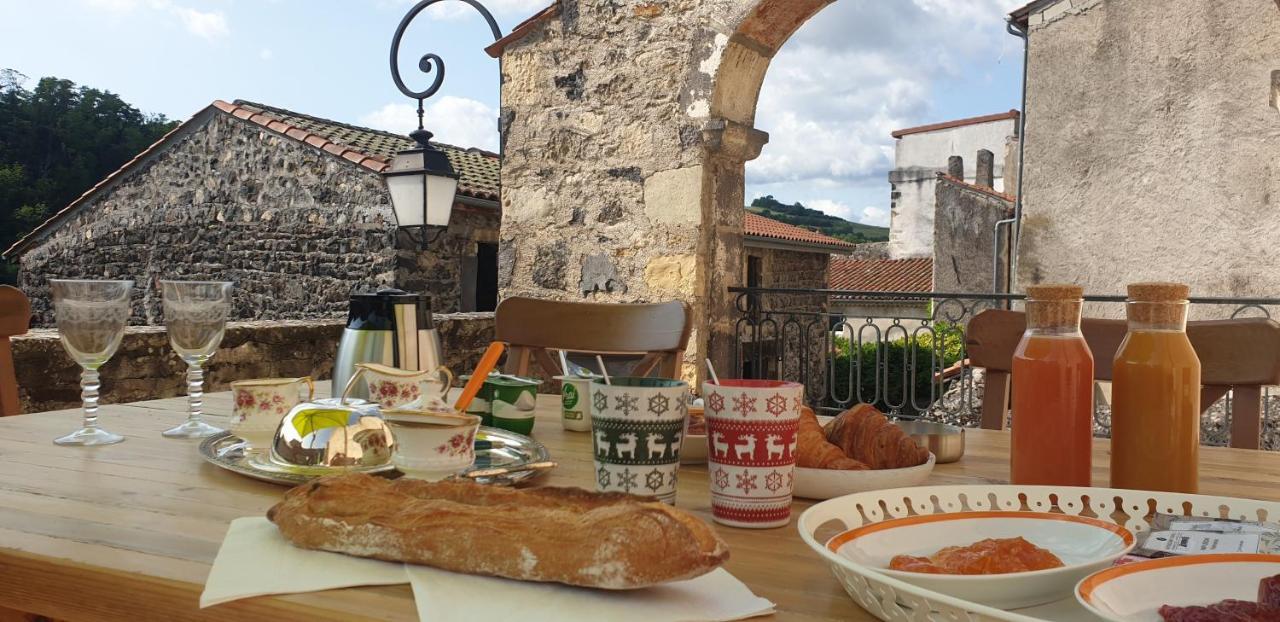 La Tour Noble Bed & Breakfast Saint-Saturnin  Dış mekan fotoğraf